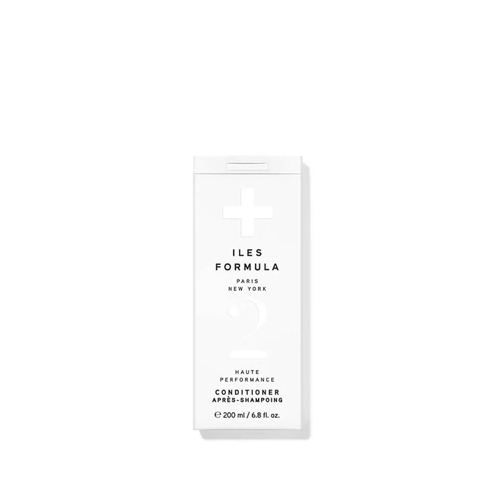 ILES FORMULA conditioner packaging on a white background