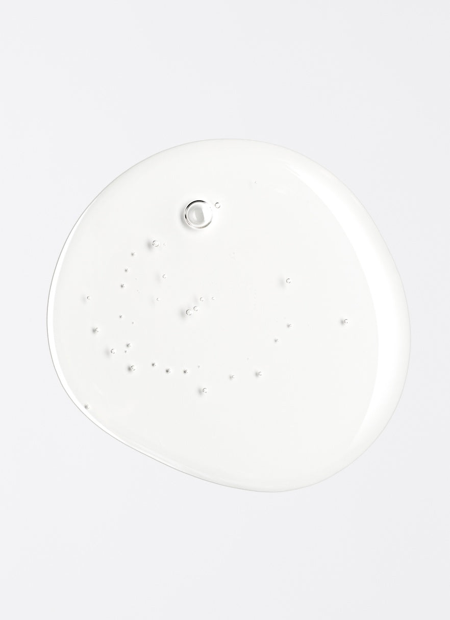 LA BIOSTHETIQUE's Long Hair Weightless Conditioning Oil on a white surface